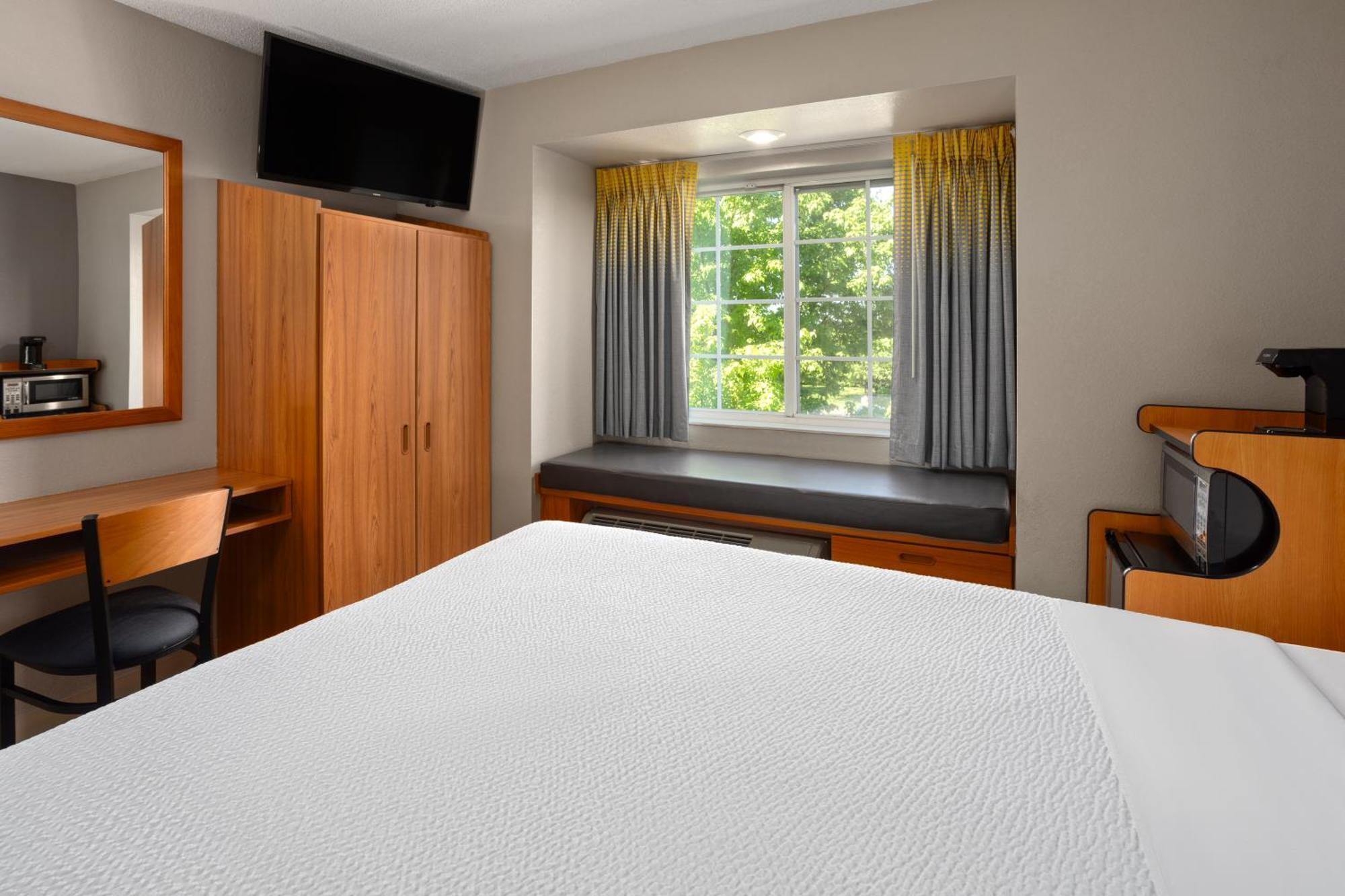Microtel Inn & Suites By Wyndham Ann Arbor Ngoại thất bức ảnh