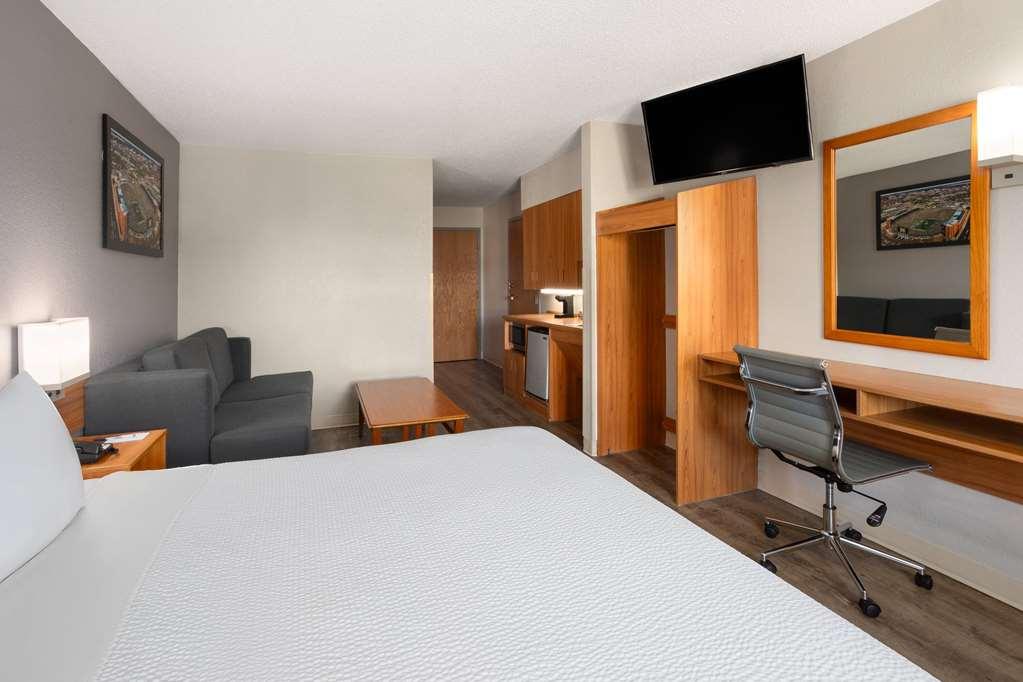 Microtel Inn & Suites By Wyndham Ann Arbor Phòng bức ảnh