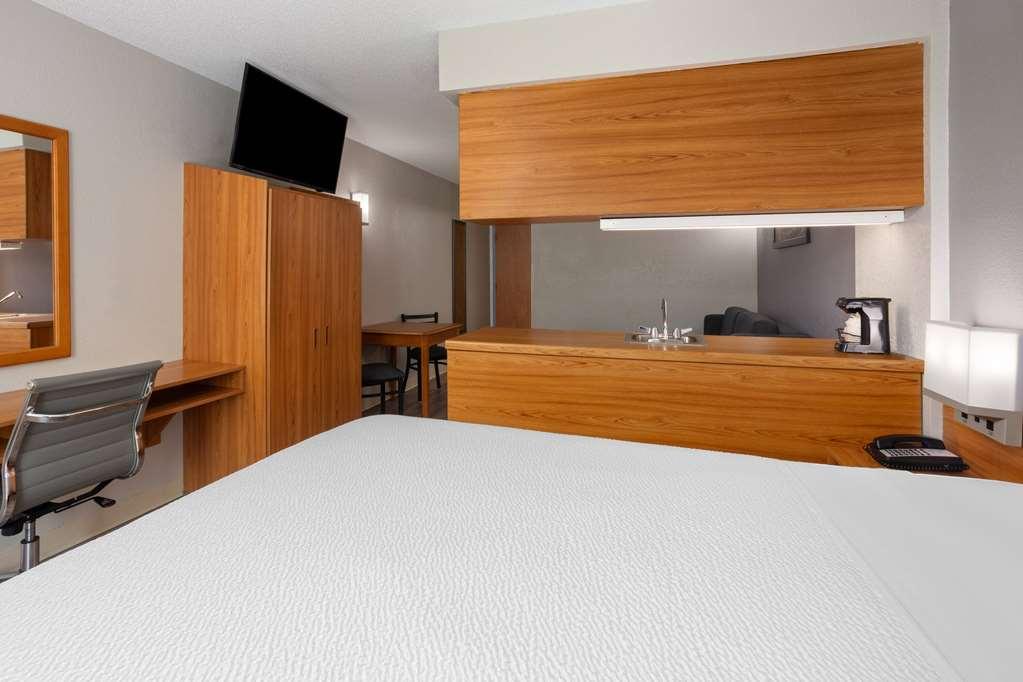 Microtel Inn & Suites By Wyndham Ann Arbor Phòng bức ảnh