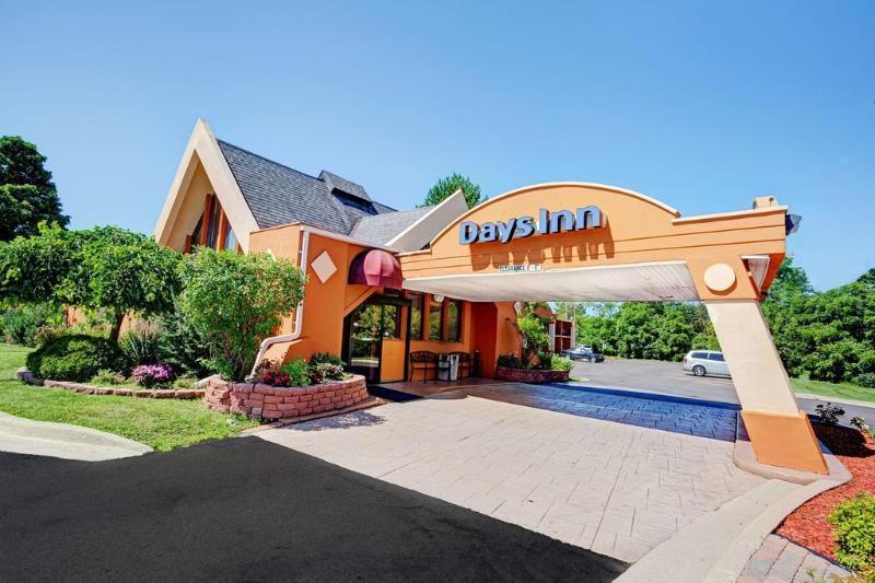 Microtel Inn & Suites By Wyndham Ann Arbor Ngoại thất bức ảnh